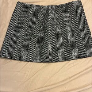 GAP Black and White Chevron Mini Skirt
